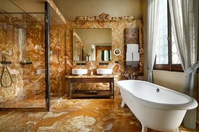 Luxury Suite