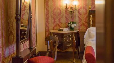 Grand Deluxe Room