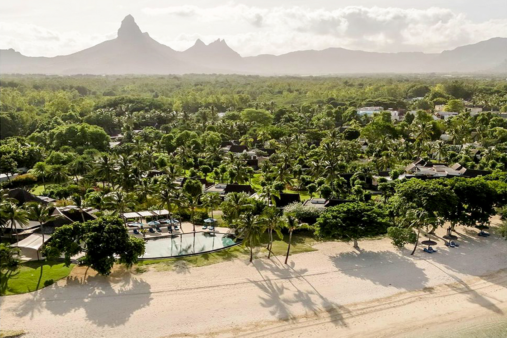 Maradiva Villas Resort & Spa