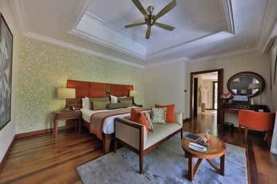 Beachfront Luxury Suite Pool Villa