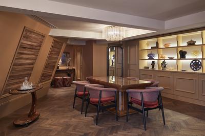 Royal Penthouse Suite