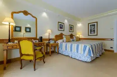 Pool & Garden Room