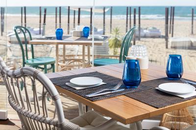 Praia Dourada Restaurant