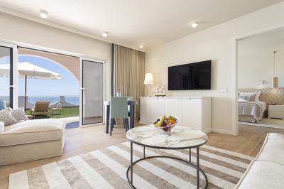 Residence Grand Suite Living Room
