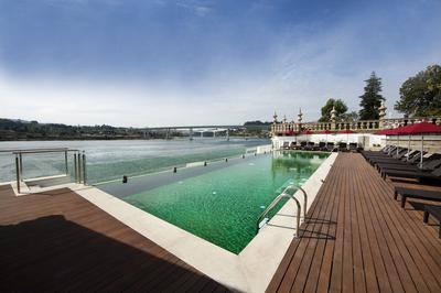 Exterior Swimming Pool