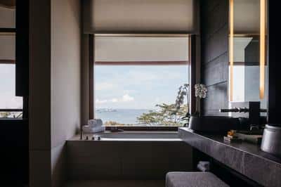 Premier Seaview Room