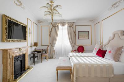 Grand Deluxe Suite
