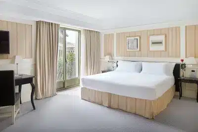 Privilege Room - City View