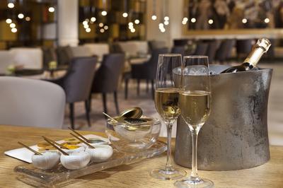 Coroa Bar Champagne Experience