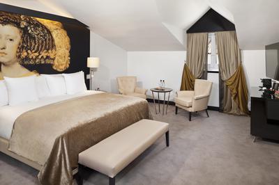 One Bedroom Master Suite - Bedroom