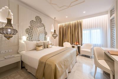 Premier Room