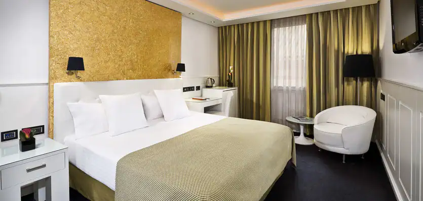 Supreme City View Room