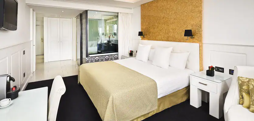 RedLevel Premium Room