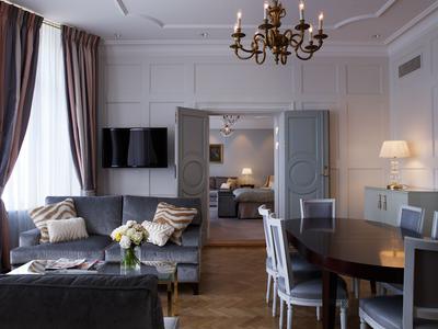 Suites with Lounge