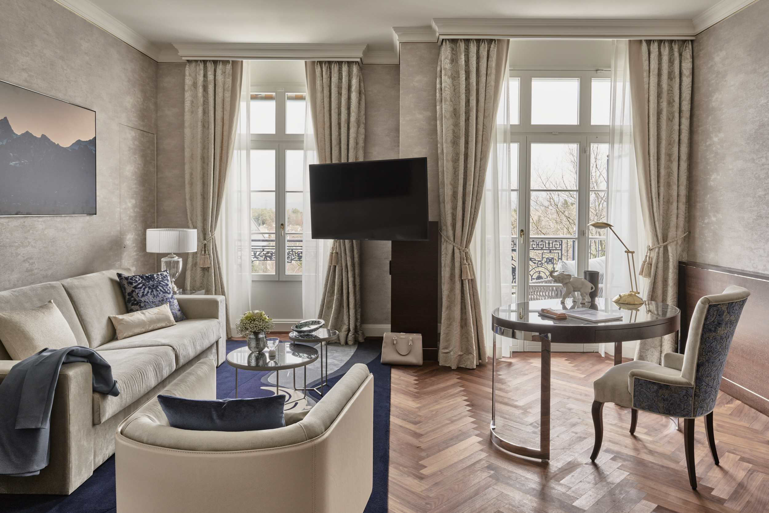 Suite - Quellenhof Building
