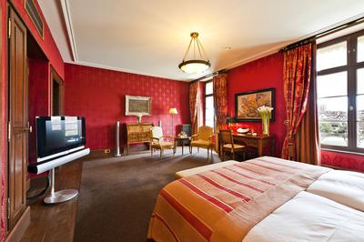 River Junior Suite
