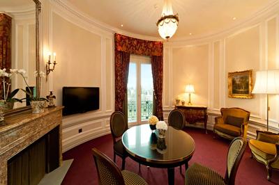 Presidents Suite