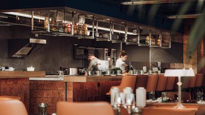 Noumi Bar & Grill
