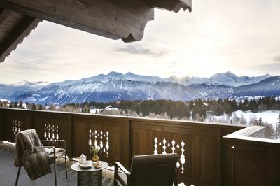 2-Bedroom Luxury Suite Apartment