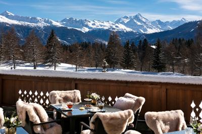 Eating & Drinking - Terrace in Winter 01