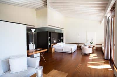 Bel Air Suites