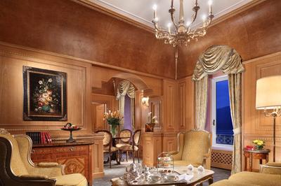 Suite Palace Lake View