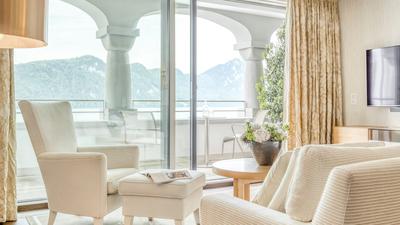 Residence With Two Bedrooms And Lake View