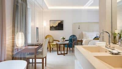 Junior Suite With Mountain View