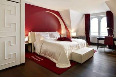 Deluxe Suite with Lake View