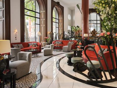 Lobby Bar