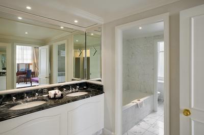 Landmark Suite