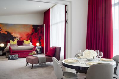Riverside Suite