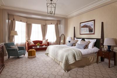 Manor Room