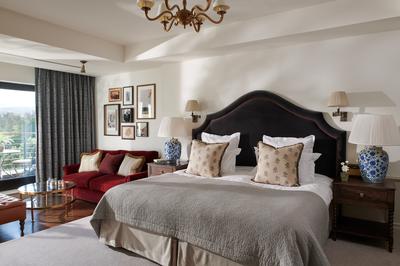 Braid House - Estate Room