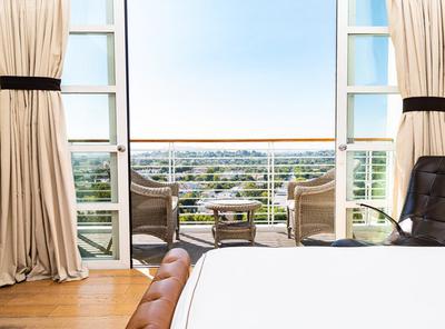 Guest room