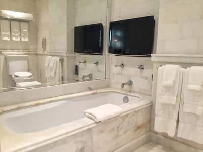 Lowell One Bedroom Suite Deluxe