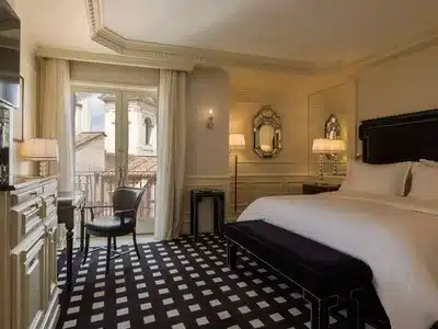 Grand Deluxe Room