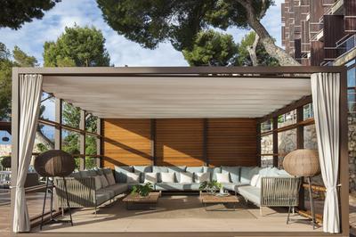 Amaro Terrace
