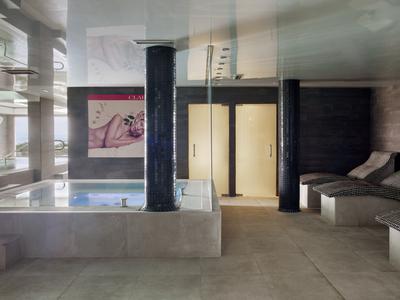 Spa By Clarins