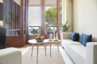 RedLevel Junior Suite