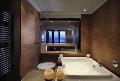 RedLevel Royal Suite