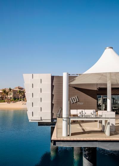101 Prive Exterior
