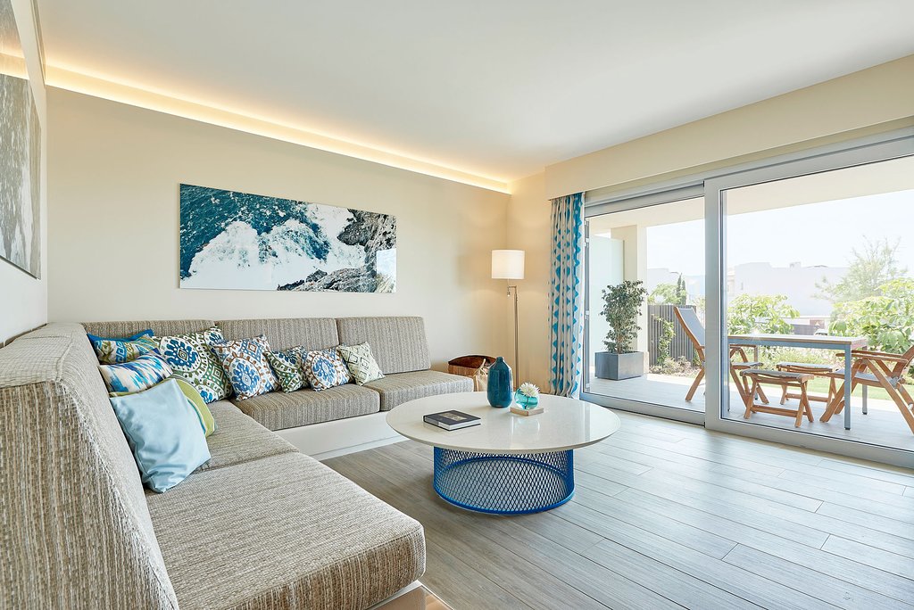 Garden Pool Suite Deluxe