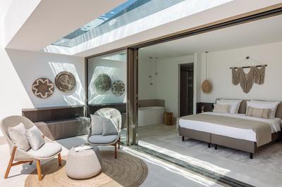 Grand Villa