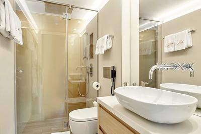 Garden Pool Suite Deluxe