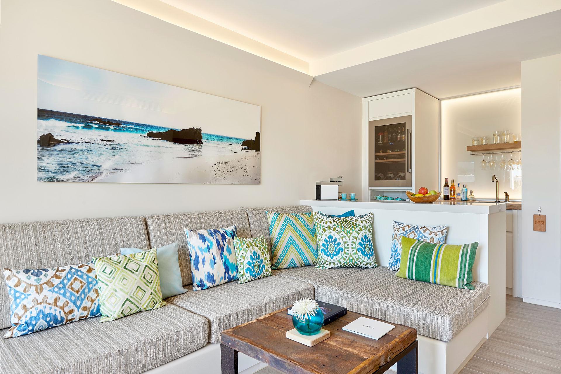 Laguna Suite Swim Up