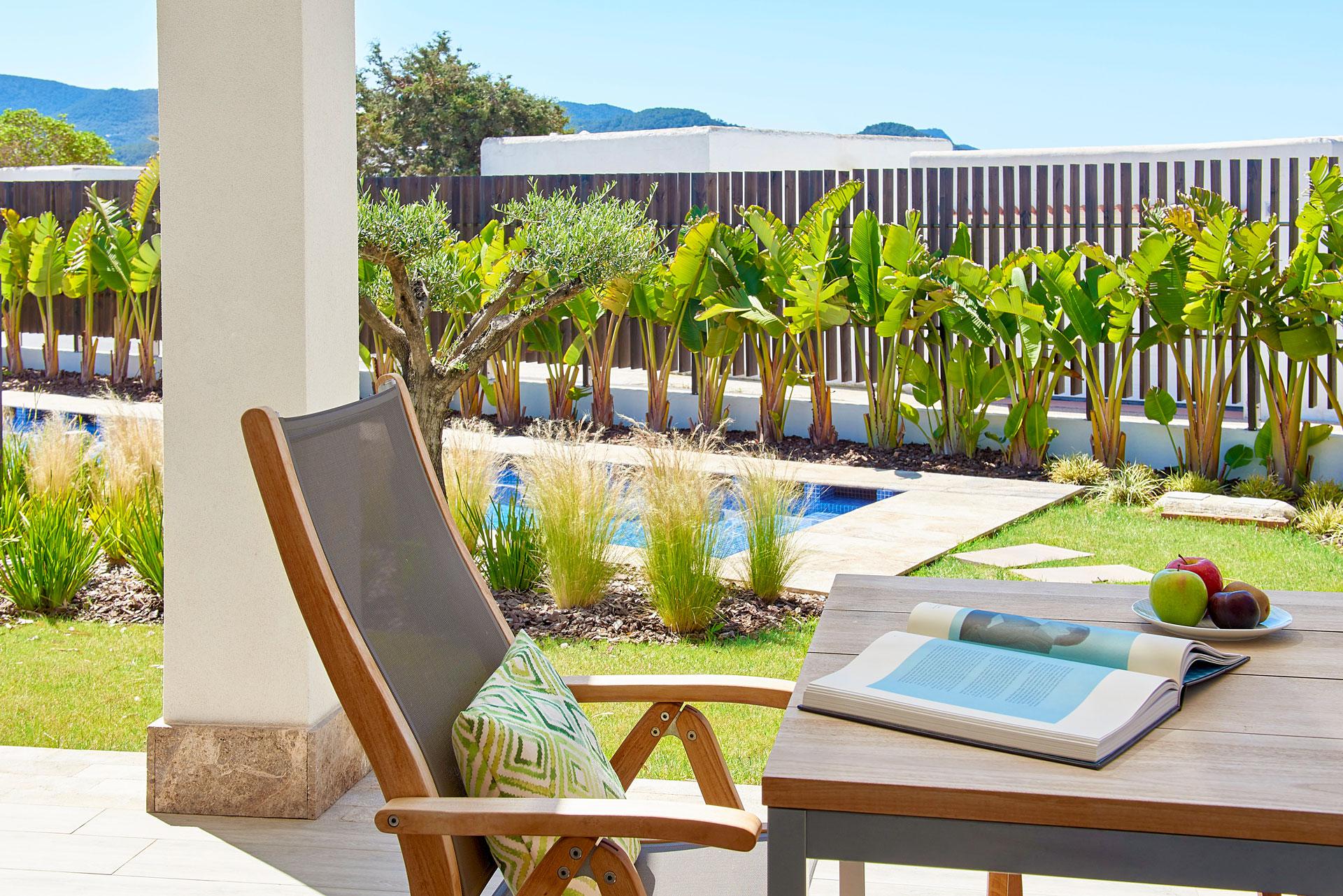 Laguna Suite Swim Up