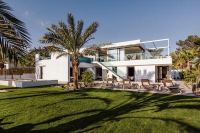 Grand Villa