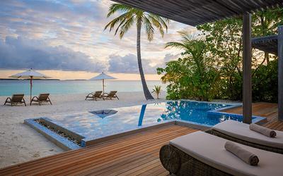 Pool Sunset Beach Villa