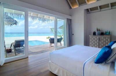 Deluxe Beach Villa with Pool